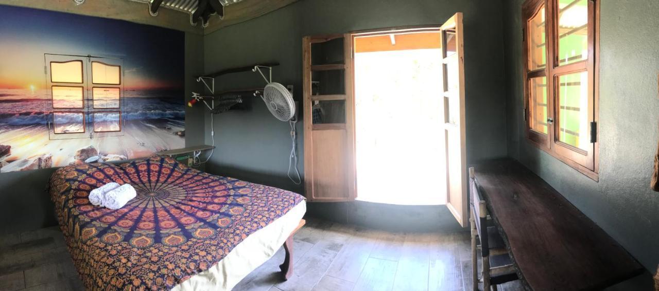מלון Brig Bay La Casa Naranja מראה חיצוני תמונה